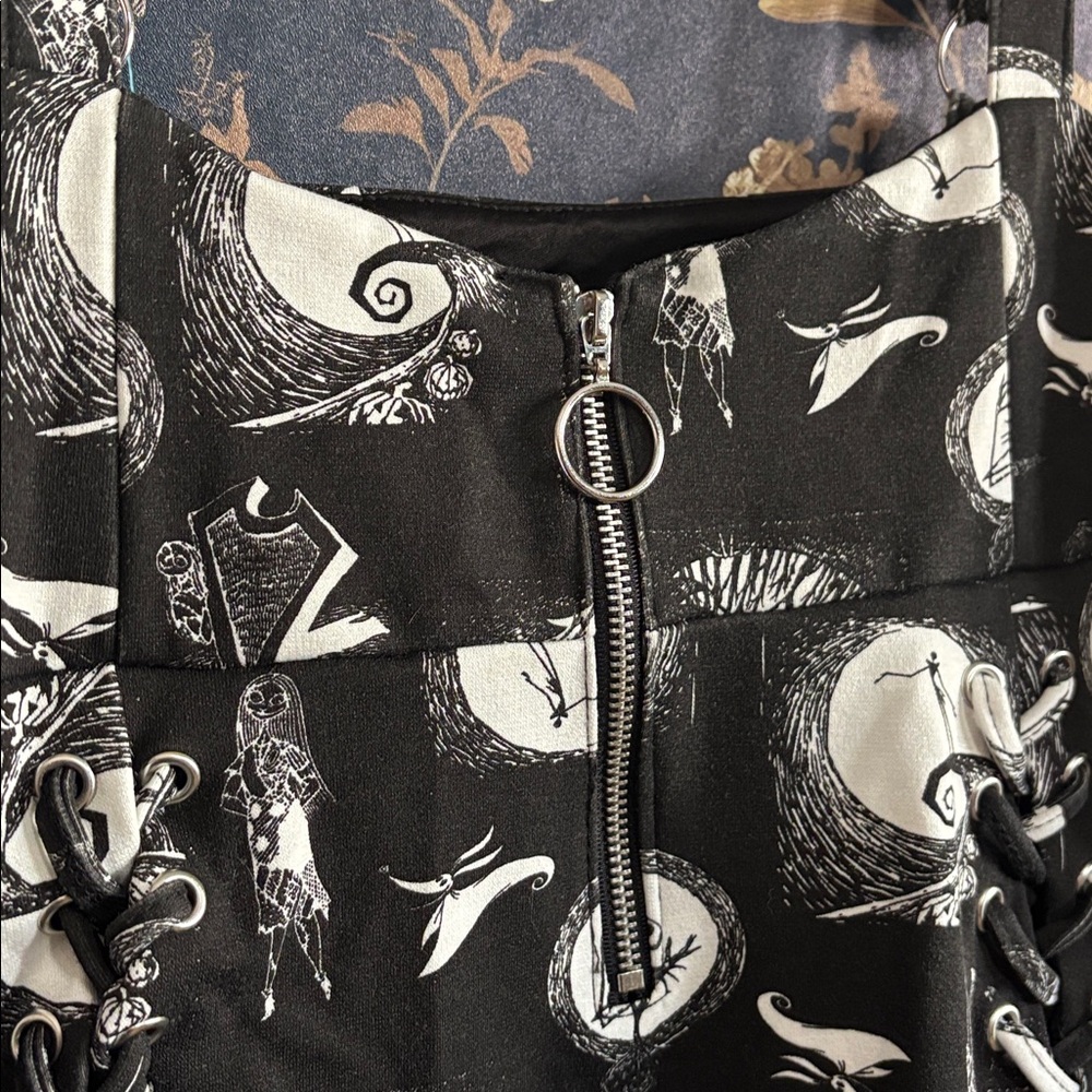 Disney The Nightmare Before Christmas O-Ring Suspender Skirt Size XL - Picture 8 of 11